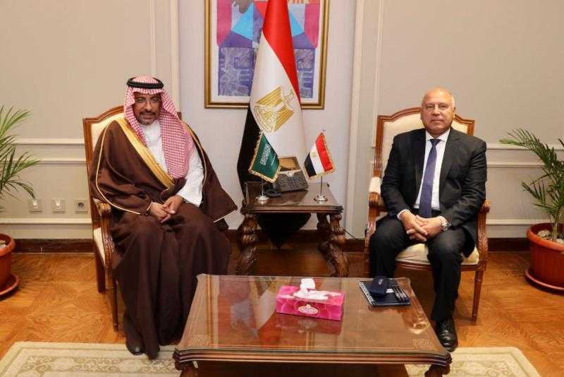 وزير الصناعة والنقل يبحث مع وزير الصناعة والثروة المعدنية السعودي سبل تعزيز أطر التعاون والتكامل الصناعي بين مصر والمملكة السعودية
