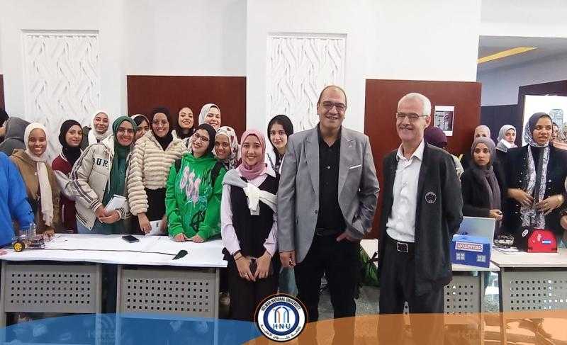 برنامج المختبرات الطبية بجامعة حلوان الأهلية يعرض ابتكارات الطلاب في مجال الميكاترونيات بالتعاون مع كلية الهندسة