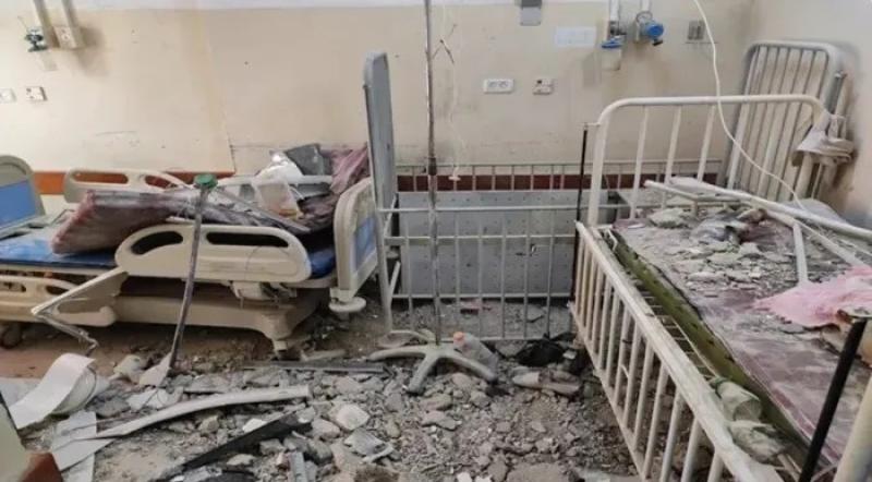 مستشفى كمال عدوان: الاحتلال استهدف خزانات المياه.. ونعيش ”أياما سوداء”