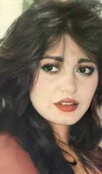 ابنة الفنانة مديحة كامل تتعرض لأزمة صحية