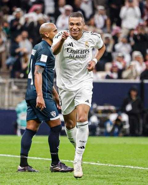 ريال مدريد بطلا لكأس إنتر كونتيننتال بثلاثية أمام باتشوكا