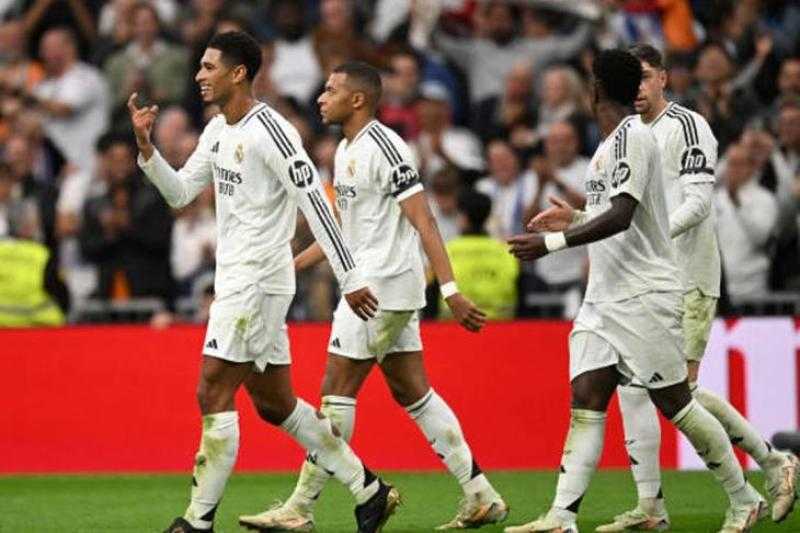 أنشيلوتي يعلن قائمة ريال مدريد لبطولة السوبر الإسباني