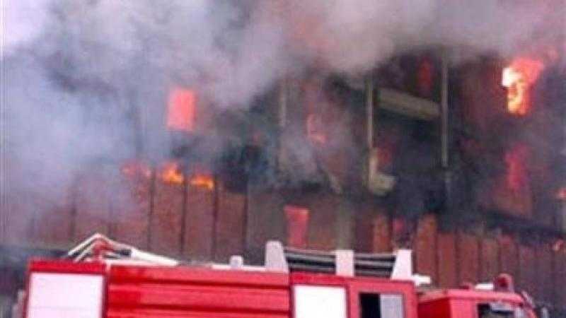 إصابة 5 أشخاص فى حريق مصنع كرتون بالروبيكى بمدينة بدر