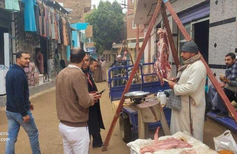 محافظ أسيوط : تنظيم حملات تموينية على أماكن عرض وتداول بيع اللحوم بقرية العزايزة بمركز الغنايم
