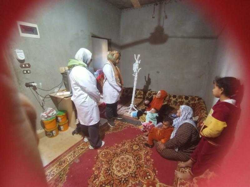جامعة قناة السويس تواصل مبادرة طرق الباب لتقديم خدمات صحية شاملة بقرية أبو خروع في أبو صوير