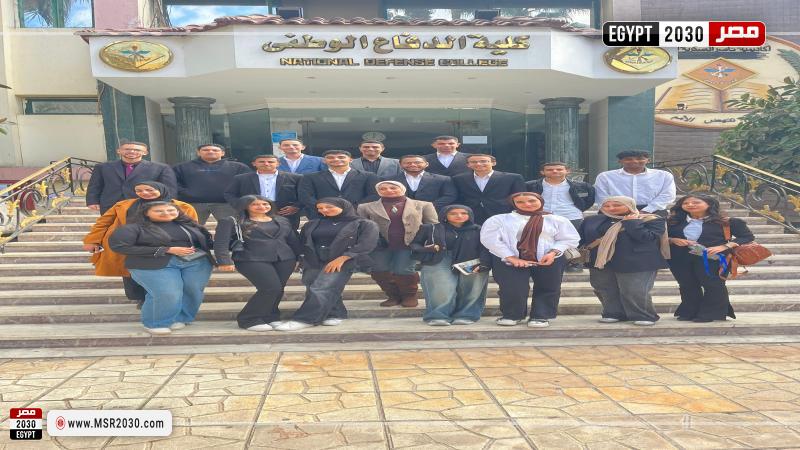 طلاب جامعة الإسماعيلية الجديدة الأهلية