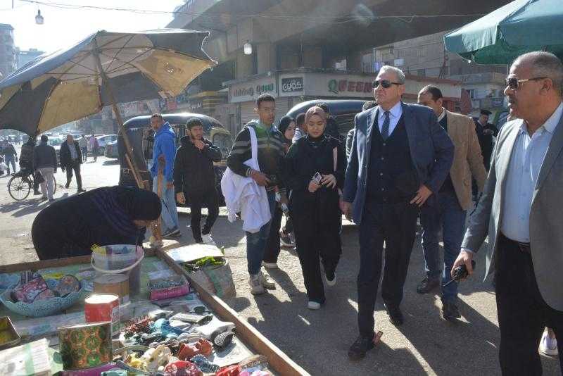 محافظ الغربية في جولة مفاجئة بشوارع قلعة الصناعة المصرية ويشدد على تكثيف النظافة وإزالة الإشغالات استعداداً للعام الجديد