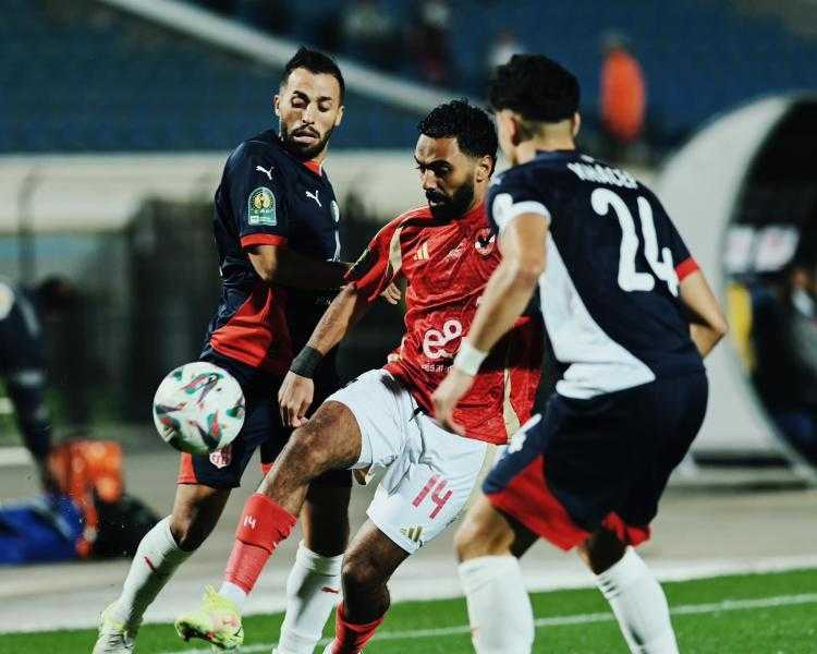 اتحاد الكرة يحدد مواعيد طلب الحكام الأجانب لمباراة الأهلي وبيراميدز في الدوري المصري