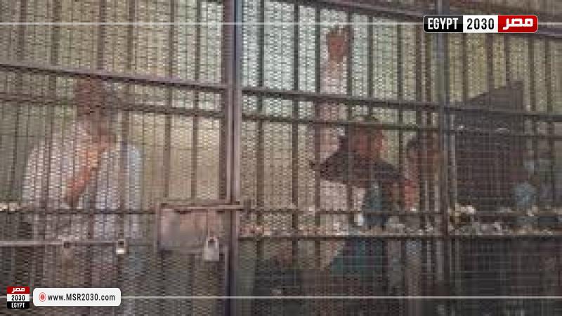 المتهمين فى رشوة الجمارك