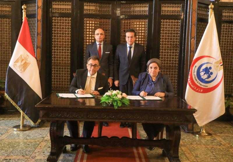 الصحة وجامعة عين شمس توقعان بروتوكول تعاون لتحسين خدمات طب الأسنان وتدريب الكوادر الطبية