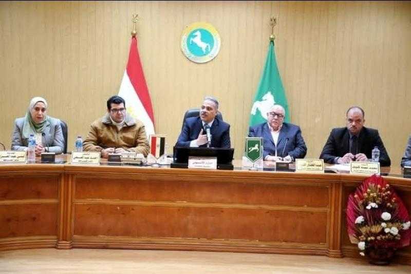 محافظ الشرقية يجتمع برؤساء المراكز والمدن والأحياء ويُؤكد على بذل المزيد من الجهد والعمل وتقديم أفضل الخدمات للمواطنين