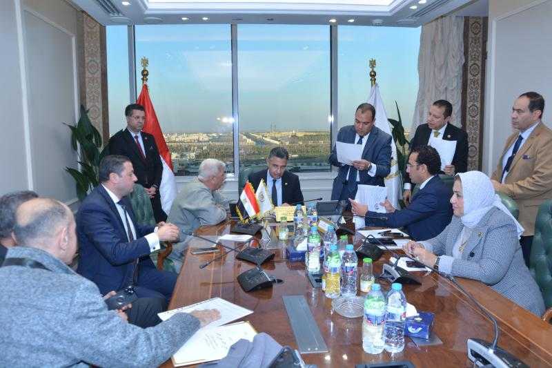 وزير التموين والتجارة الداخلية يلتقي بعدد من أعضاء مجلسي النواب والشيوخ