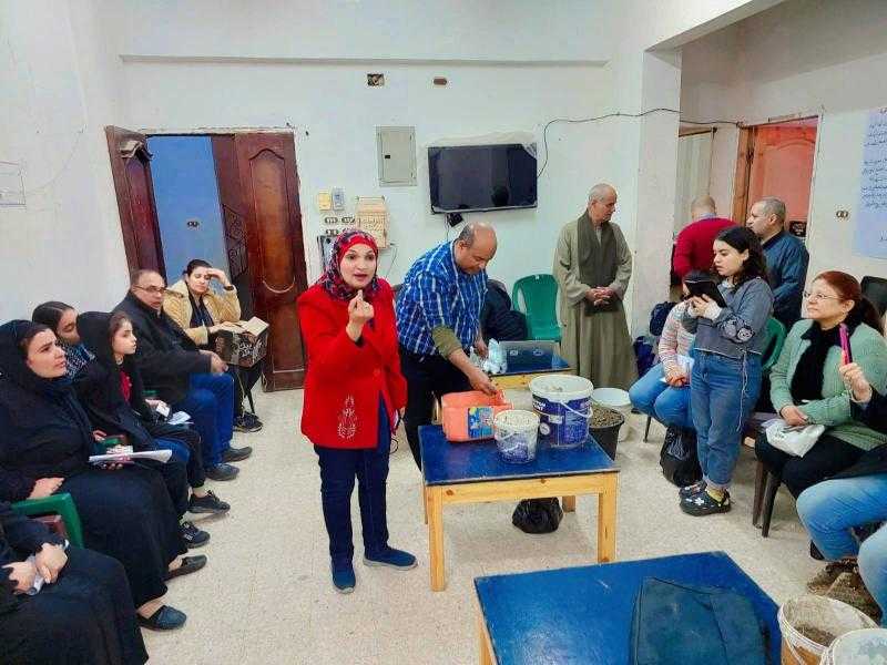 محافظ أسيوط: تدريب السيدات المشاركات بمشروع ” ISMAP” بقريه كمبوها بمركز ديروط على زراعة نبات الأزولا