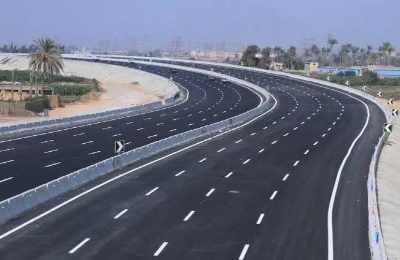 أستاذ هندسة طرق: قطاع النقل يمس حياة المواطن بشكل مباشر