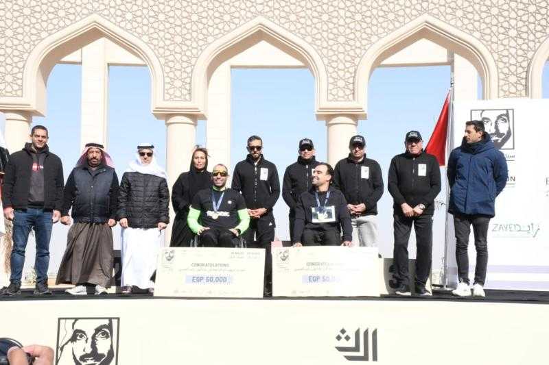 وزير الرياضة ونظيره الإماراتي يُكرمون الفائزين بماراثون زايد الخيري