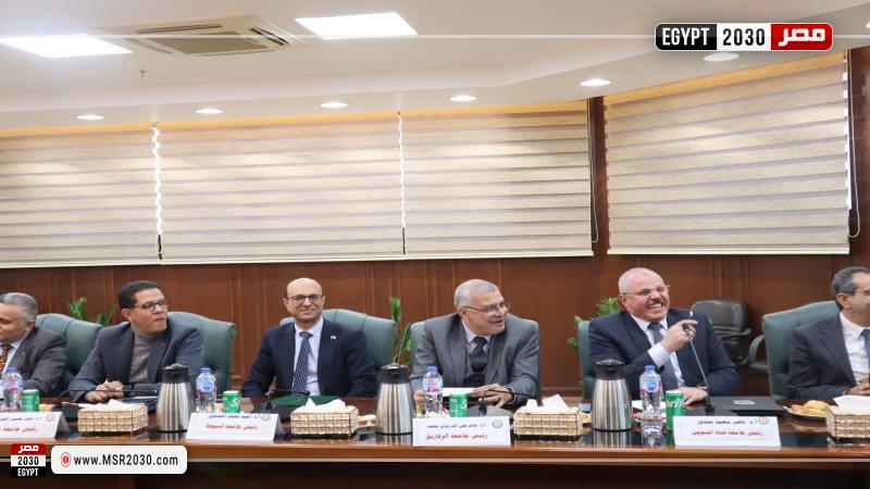 رئيس جامعة أسيوط