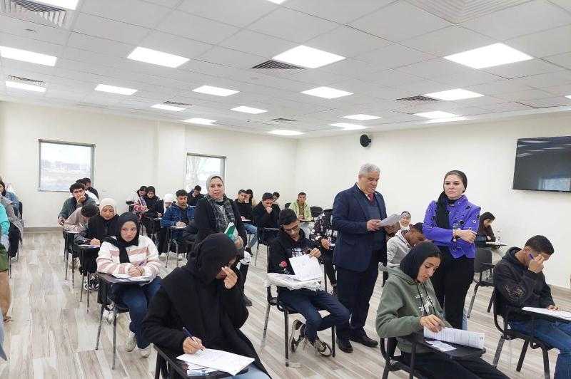 رئيس جامعة برج العرب التكنولوجية يتفقد امتحانات نهاية الفصل الدراسي الأول 2024-2025