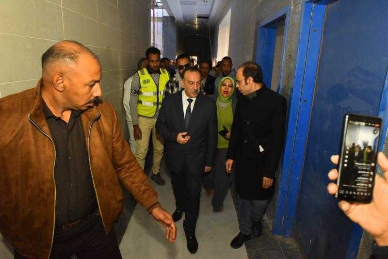 محافظ أسيوط يتفقد أعمال إنشاء وحدة طب الأسرة بالشهابية
