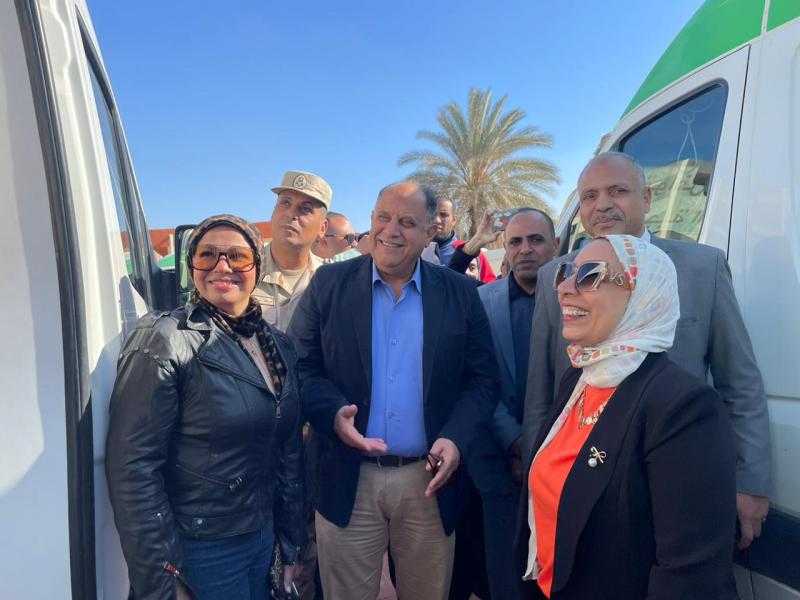 السكرتير العام المساعد لمحافظة الإسماعيلية يتفقد القافلة الطبية بمدينة المستقبل