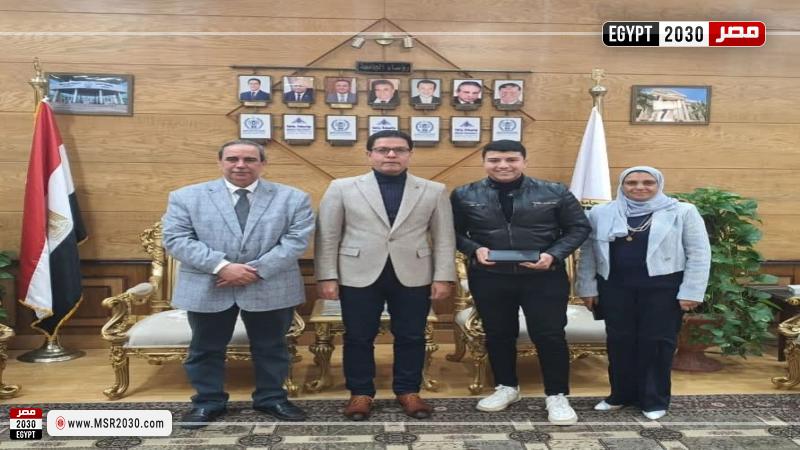 رئيس جامعة بنها
