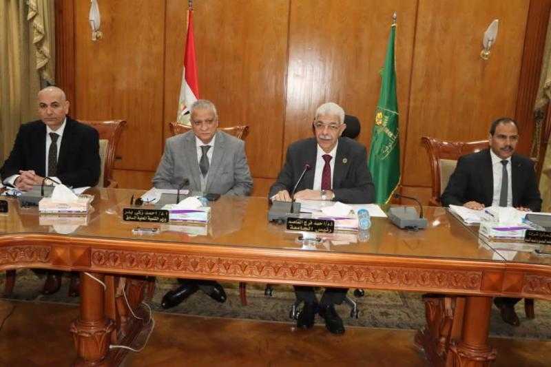الجهاز المركزي للتنظيم والإدارة يعتمد الهيكل التنظيمى والإدارى لمعهد الأورام بجامعة المنوفية