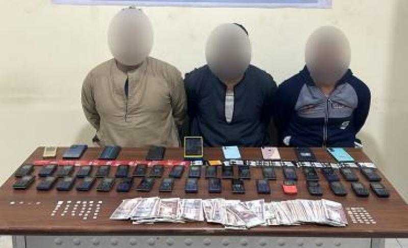 ”تم إيقاف حسابك البنكي”.. سقوط عصابة موظفي البنوك المزيفة في المنيا