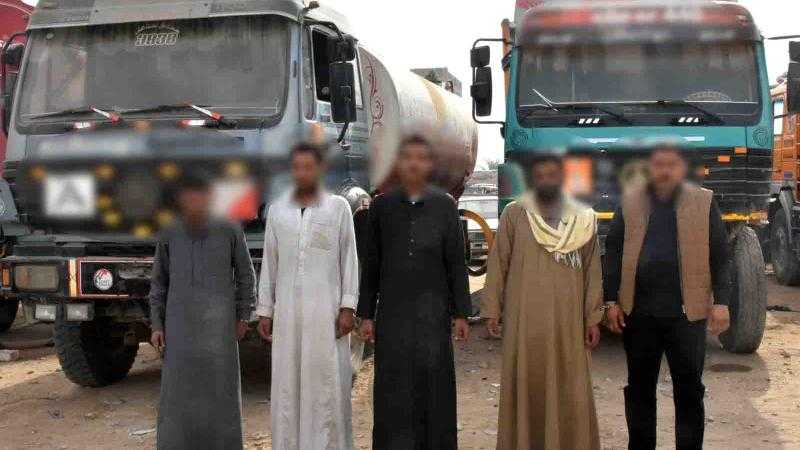 سقوط عصابة لسرقة مواد بترولية من أحد الخطوط بالظهير الصحراوي بالقطامية