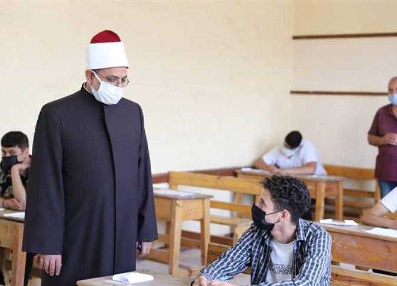 اليوم.. طلاب النقل بالثانوي الأزهري يؤدون امتحانات اللغة الأجنبية والتربية الفنية
