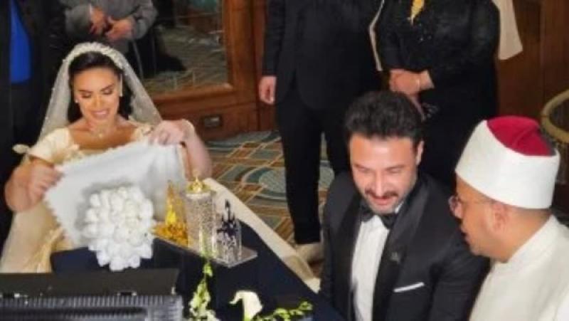 عقد قران مي فاروق ومحمد العمروسي