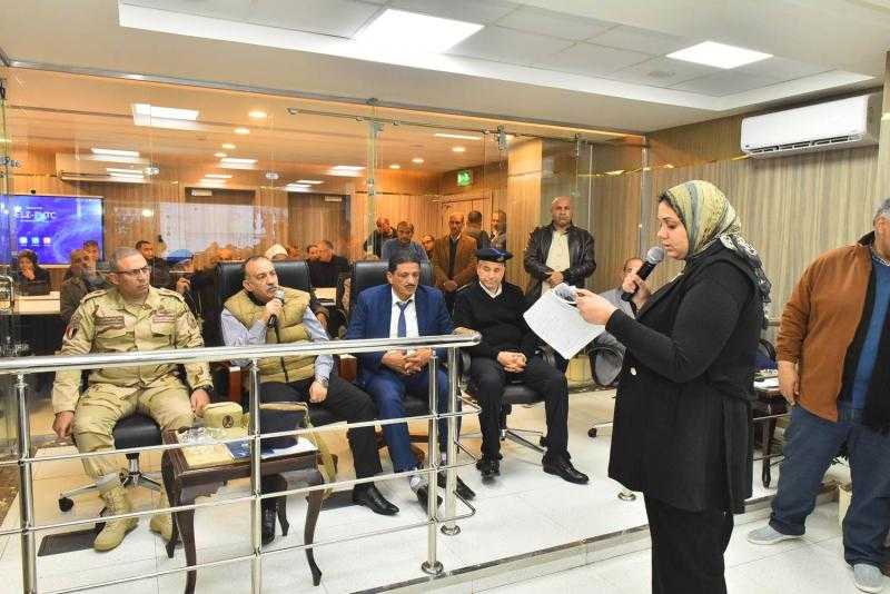 محافظ أسيوط يتابع تنفيذ سيناريو محاكاة لعدد من الأزمات لاختبار جاهزية القطاعات بمركز سيطرة الشبكة الوطنية للطوارئ والسلامة العامة