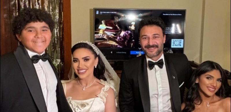 مي فاروق وزوجها محمد العمروسة وأبناءها