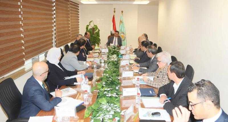 وزير الزراعة يبحث الموقف التنفيذي للمشروعات الممولة من الجهات الأجنبية المانحة خلال اجتماع مجلس أمناء برنامج التنمية الزراعية (ADP)