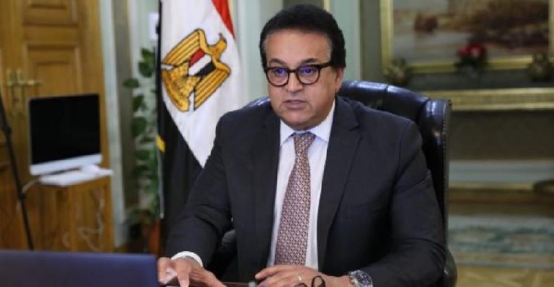 الصحة تبحث استخدام الروبوتات الجراحية لتعزيز المنظومة الصحية فى مصر
