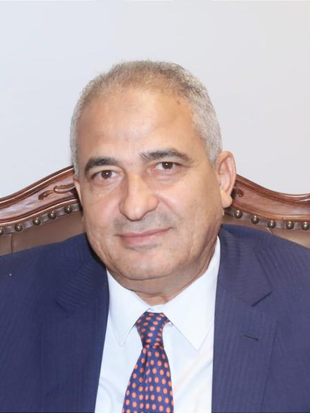 أحمد إبراهيم 