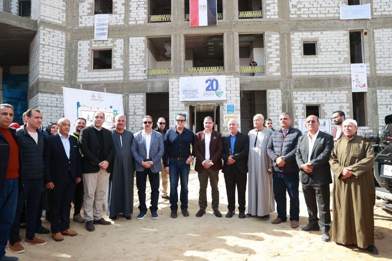 وزير الصحة والسكان 