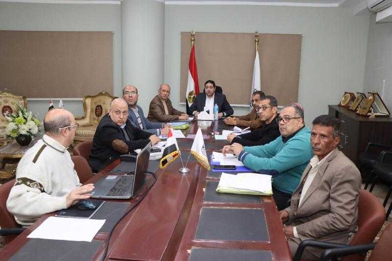 نائب محافظ بني سويف يعقد اجتماعًا لمناقشة عدد من ملفات التقنين تمهيداً لعرضها في الاجتماع المُقبل للجنة العليا للبت