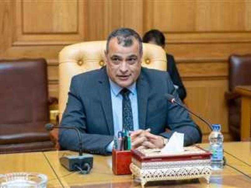 وزير الدولة للإنتاج الحربي يستقبل سفير سنغافورة لبحث الفرص الاستثمارية