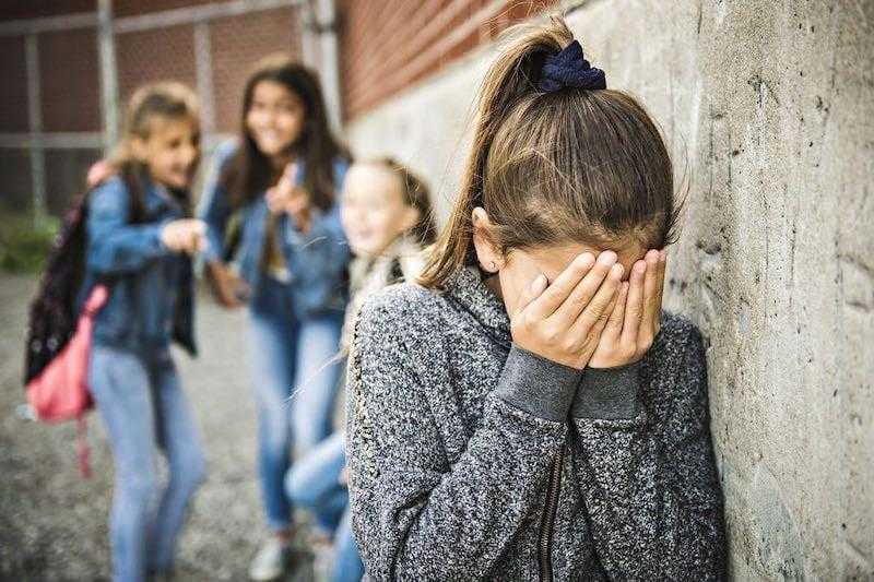 بعد حادثة ريناد عماد.. نصائح لتجنب التنمر