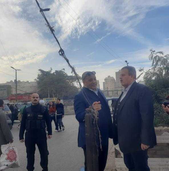 رئيس هيئة السكة الحديد يتفقد ورش الفرز بالقاهرة