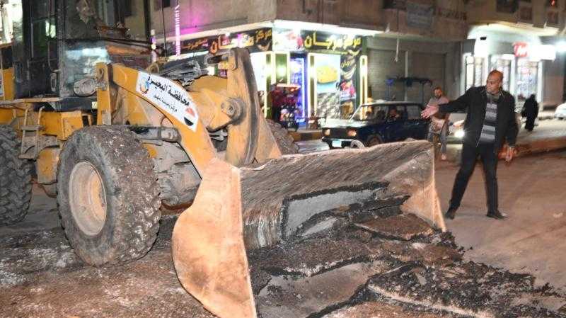 محافظ البحيرة : تشكيل لجنة من كافة الجهات المعنية وإزالة الأعمال المخالفة بشارع الروضة بدمنهور