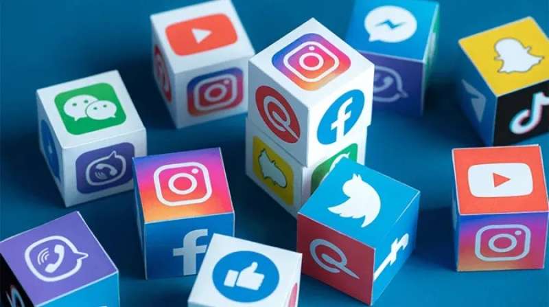 تطبيقات التواصل الاجتماعي