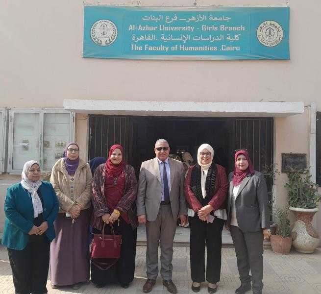 نائب رئيس جامعة الأزهر يتابع امتحانات الفصل الدراسي الأول وأعمال التطوير بقاعة احتفالات فرع البنات