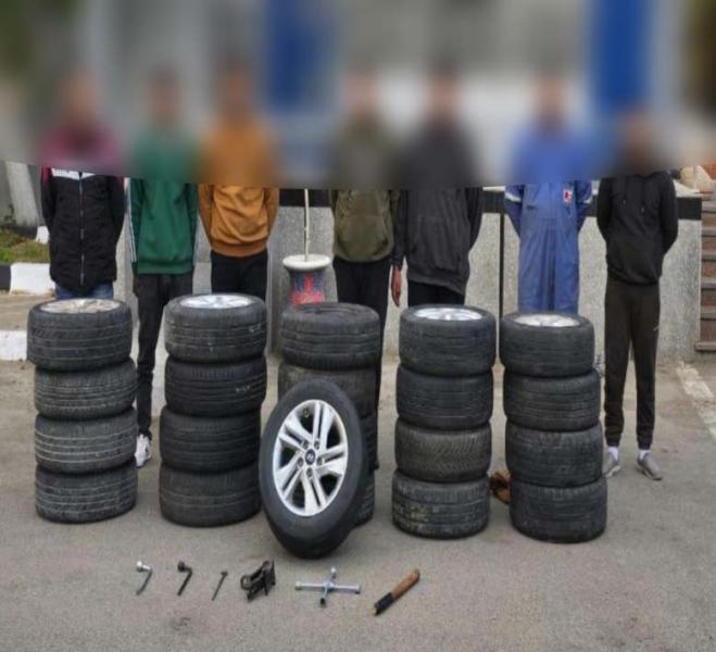 سرقة اطارات السيارات 