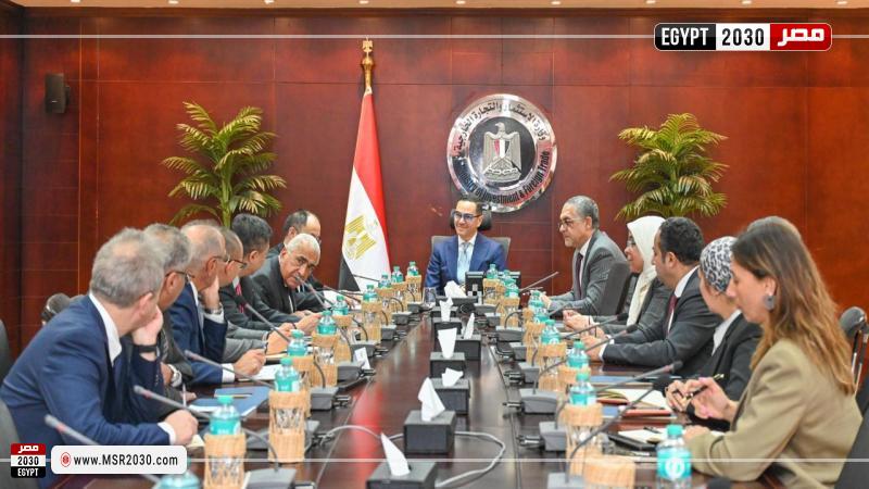 وزير الاستثمار والتجارة الخارجية