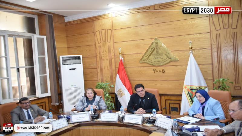رئيس جامعة بنها