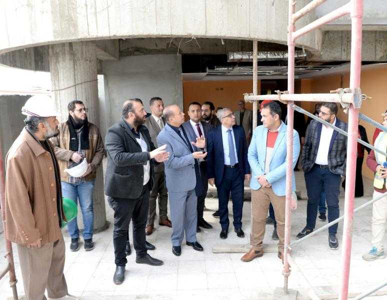 رئيس جامعة المنصورة يُتابع تنفيذ الأعمال بالمشروعات الطبية