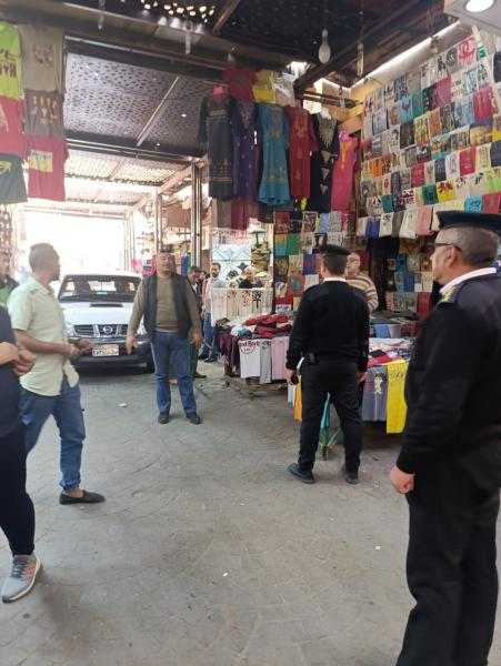 حملة لرفع الإشغالات بشارع مدرسة الصنايع والسوق السياحي في الأقصر