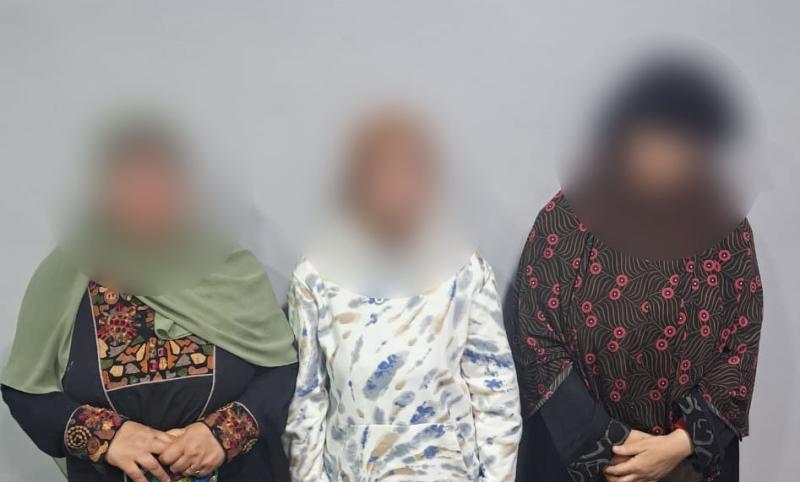 ضبط المقبوض عليهن 