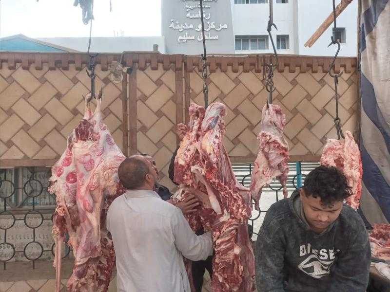 محافظ أسيوط يوجه باستمرار عمل منافذ بيع اللحوم بأسعار مخفضة