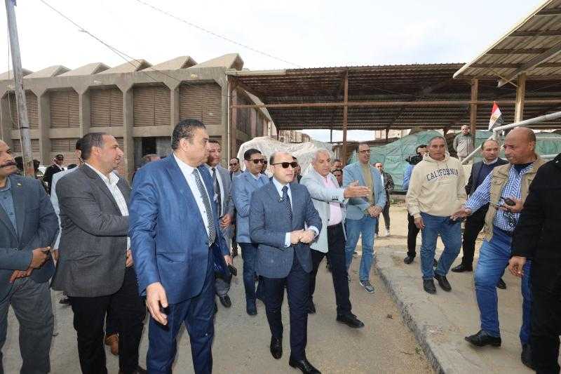 محافظ كفرالشيخ يتفقد مركز غربلة تقاوي الأرز بسخا